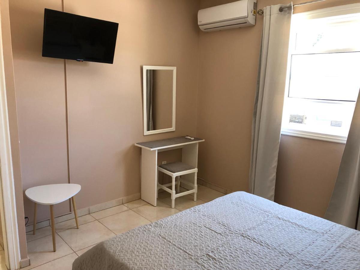 Petros Rooms & Apartments Lixouri Esterno foto